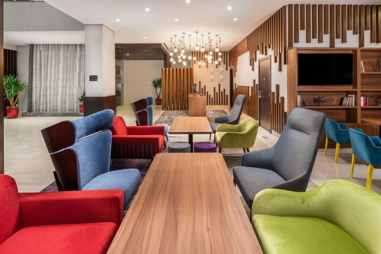Park Inn By Radisson Jeddah Madinah Road Exterior photo