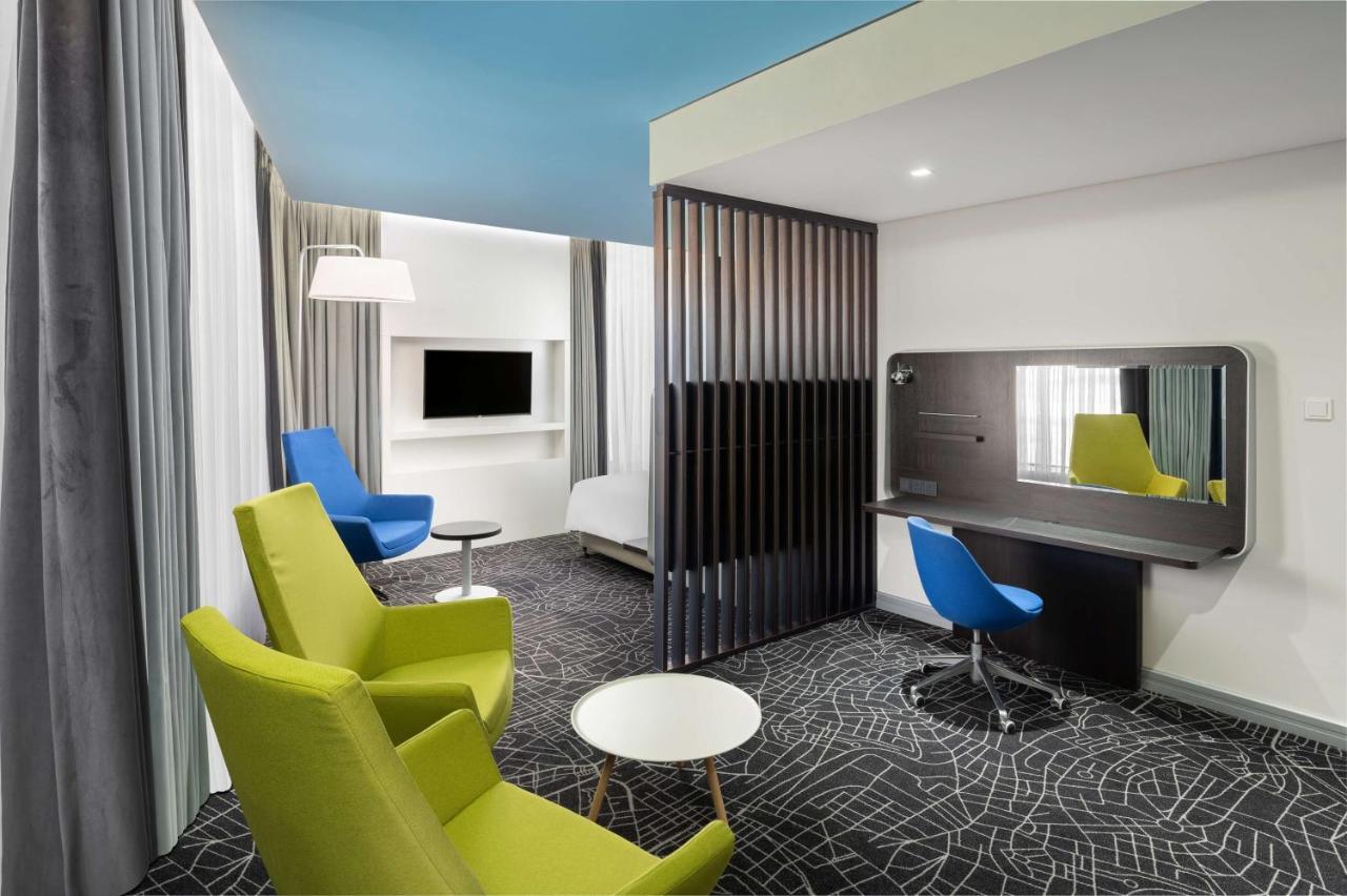 Park Inn By Radisson Jeddah Madinah Road Exterior photo